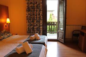 Hotel Saurat