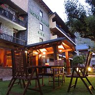 Hotel Saurat