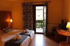 Hotel Saurat
