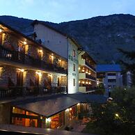 Hotel Saurat
