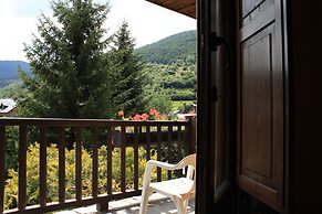 Hotel Saurat