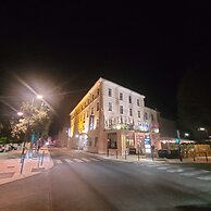Kyriad Orange Centre