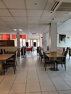 Kyriad Orange Centre