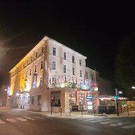 Kyriad Orange Centre