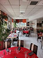 Kyriad Orange Centre