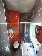 Kyriad Orange Centre