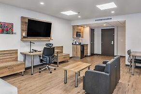 Quality Suites Drummondville