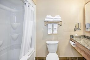 Quality Suites Drummondville