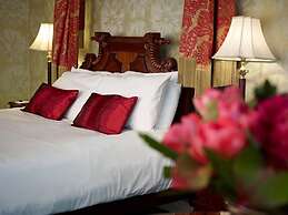 Mere Court Hotel