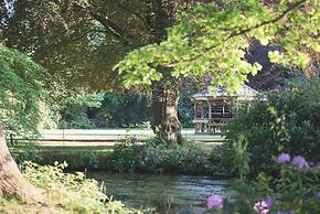Mere Court Hotel