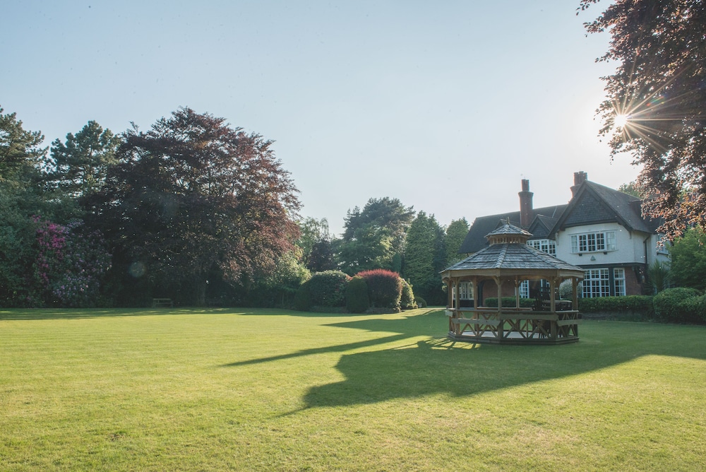 Mere Court Hotel