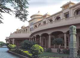Renest Shraddha Inn - Shirdi
