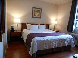 Hotel St-Denis