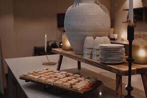 Home Hotel Odin