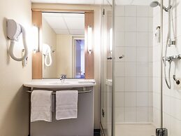 ibis Issoire