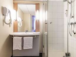 ibis Issoire
