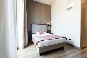 Mokinba Hotels King