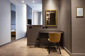 Mokinba Hotels King
