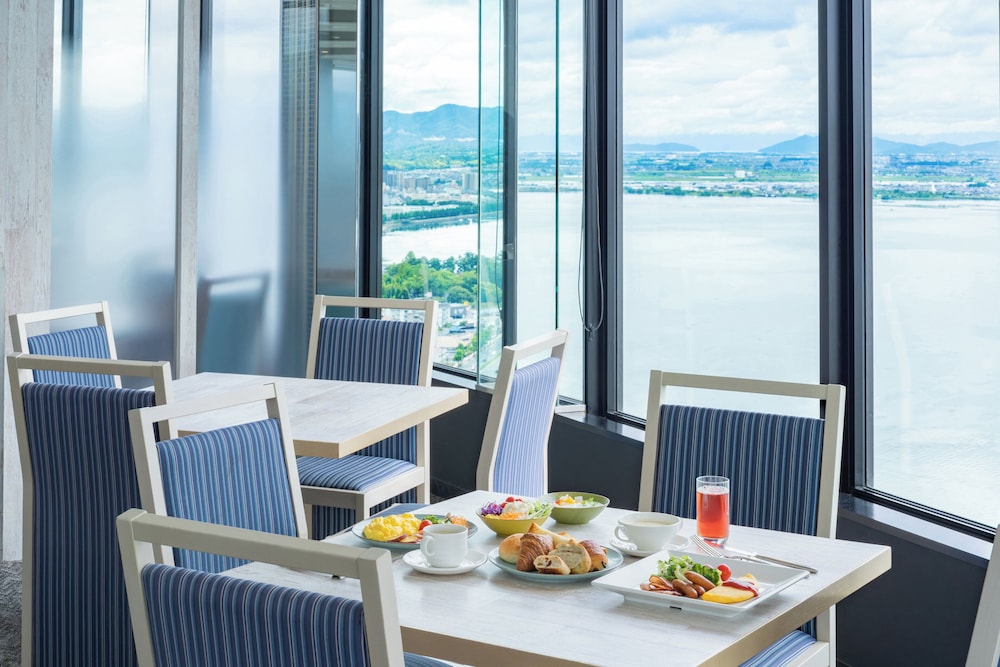 Lake Biwa Otsu Prince Hotel