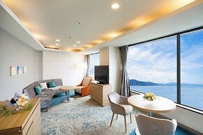 Lake Biwa Otsu Prince Hotel