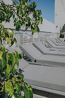 Plaza Real Suites Hotel
