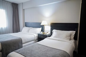Plaza Real Suites Hotel