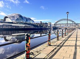 Hilton Newcastle Tyne Bridge