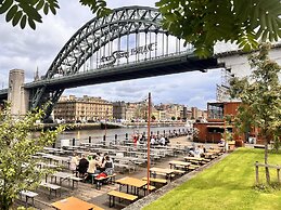 Hilton Newcastle Tyne Bridge