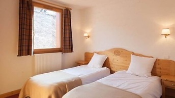 Les Chalets de L'Adonis