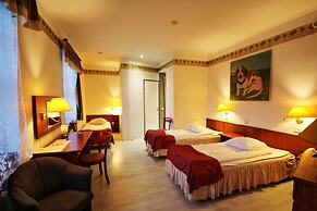 NB Hotel