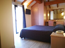 Hotel Lo Scoiattolo