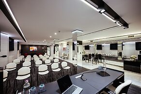 Raffaello Hotel