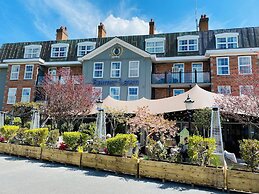 Balmer Lawn Hotel