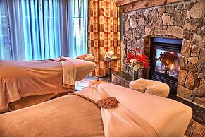 Poets Cove Resort & Spa