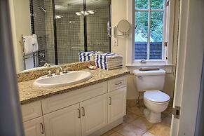 Poets Cove Resort & Spa