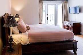 Poets Cove Resort & Spa
