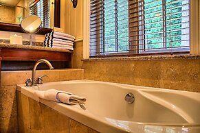 Poets Cove Resort & Spa
