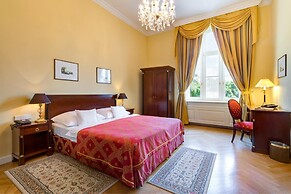 Gróf Degenfeld Castle Hotel **** Superior