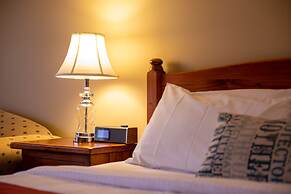 Gateway on Monash Boutique Hotel