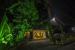 The Renai Cochin