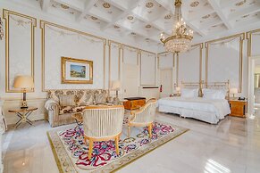 Grand Hotel National