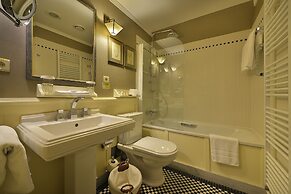 Marrol's Boutique Hotel