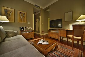 Marrol's Boutique Hotel