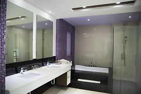 The L Resort