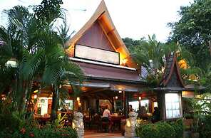 The L Resort