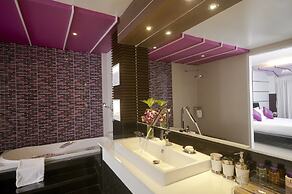 The L Resort