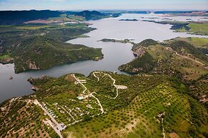 Complejo Tajo del Águila