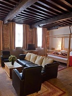 Ghent River Hotel