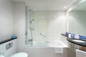 Holiday Inn Express Lisbon - Oeiras by IHG