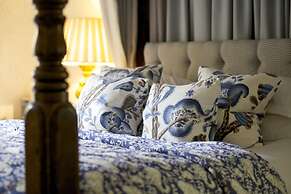 Swan Hotel
